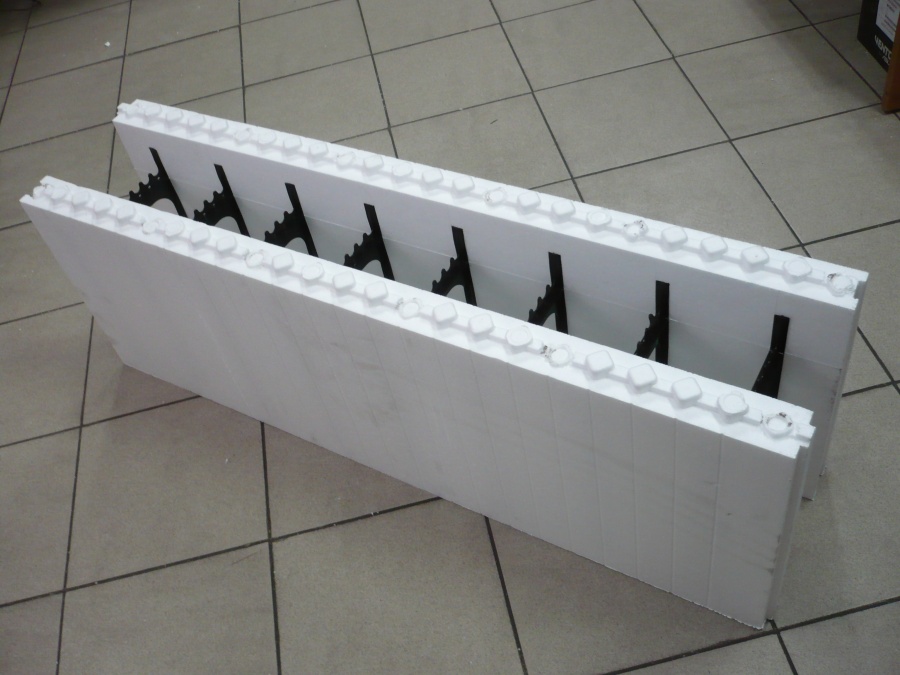 Блок прямой с пластиковыми перемычками 0,48 м² (шт.)